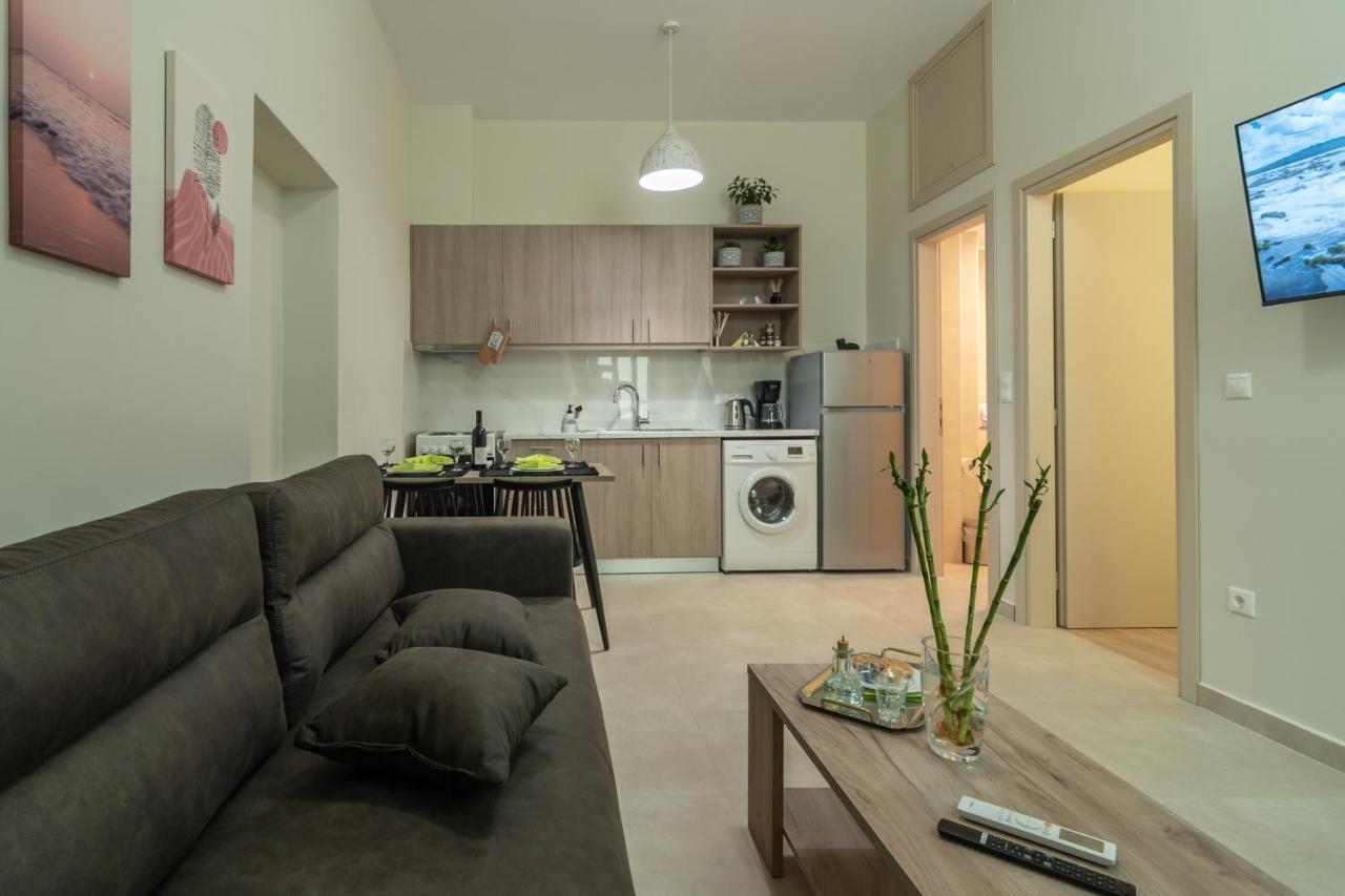Gemma Apartments Palaiochora Exterior photo